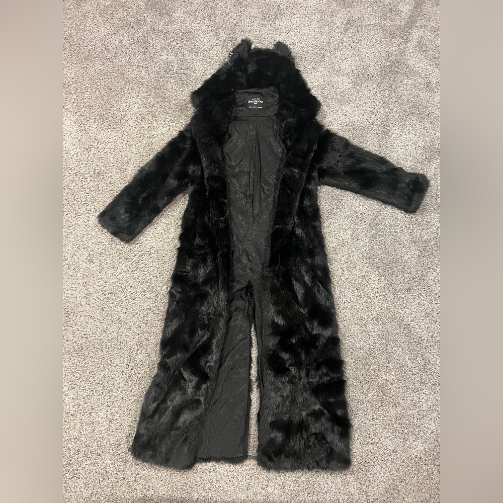 SpiritHoods Long Faux Fur Coat – Black Wolf